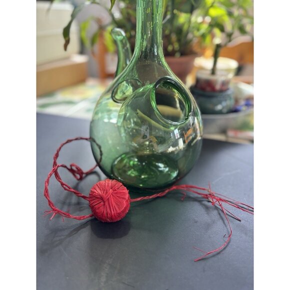 Vintage Hand Blown Italian Green Glass DecanterCarafe,Chamber Chiller & stopper - Picture 15 of 16